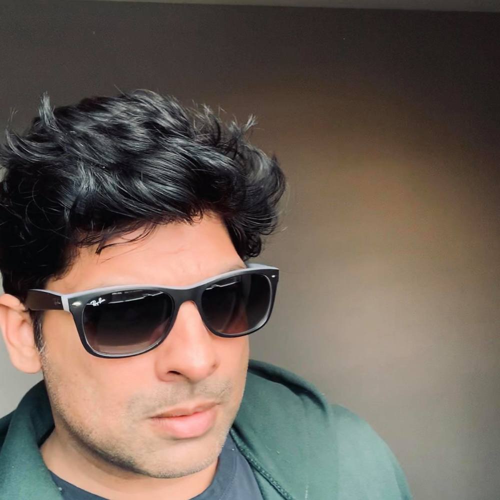 Meet your Posher, Vijay